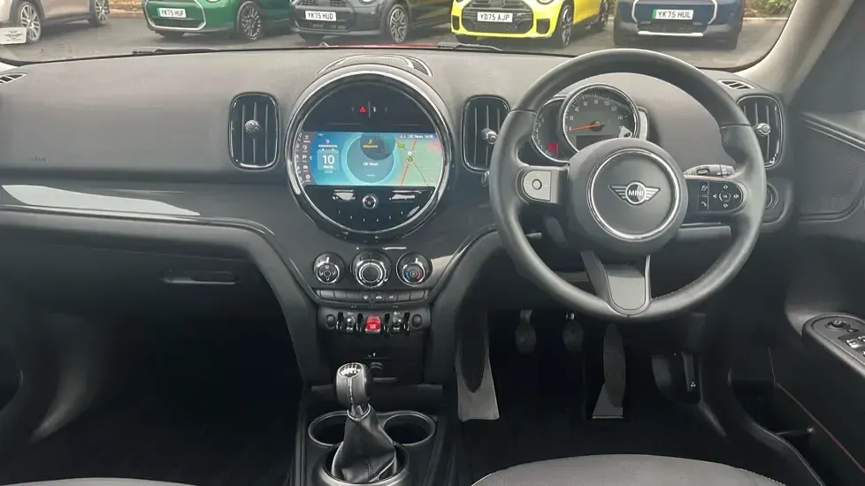 Used Mini Cooper Countryman Classic 134 HP (98 kW) 2022 Red SUV