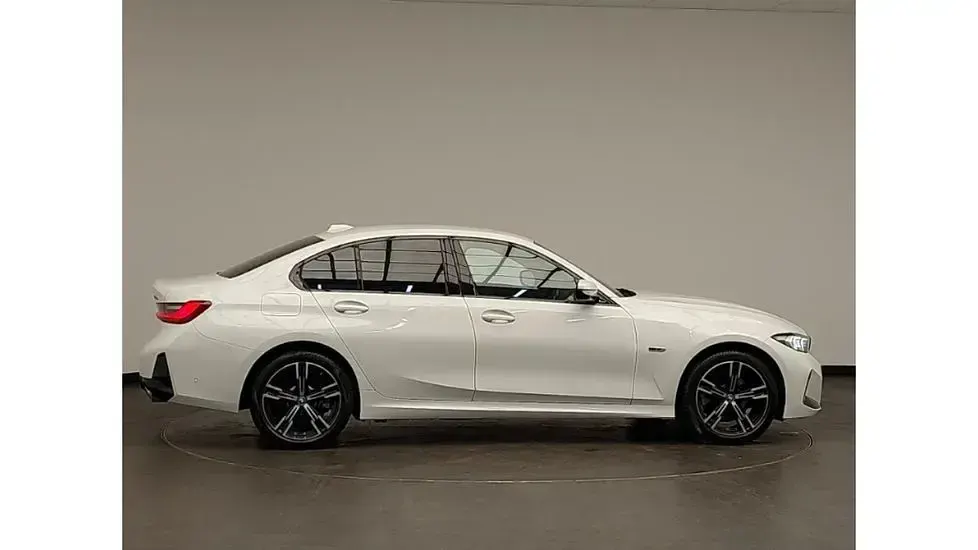 Used BMW 330 M Sport 288 HP (211 kW) 2024 White