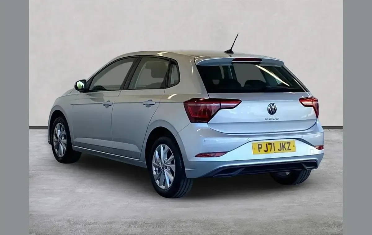 Used VW Polo Style 95 HP (69 kW) 2021 Silver Hatchback