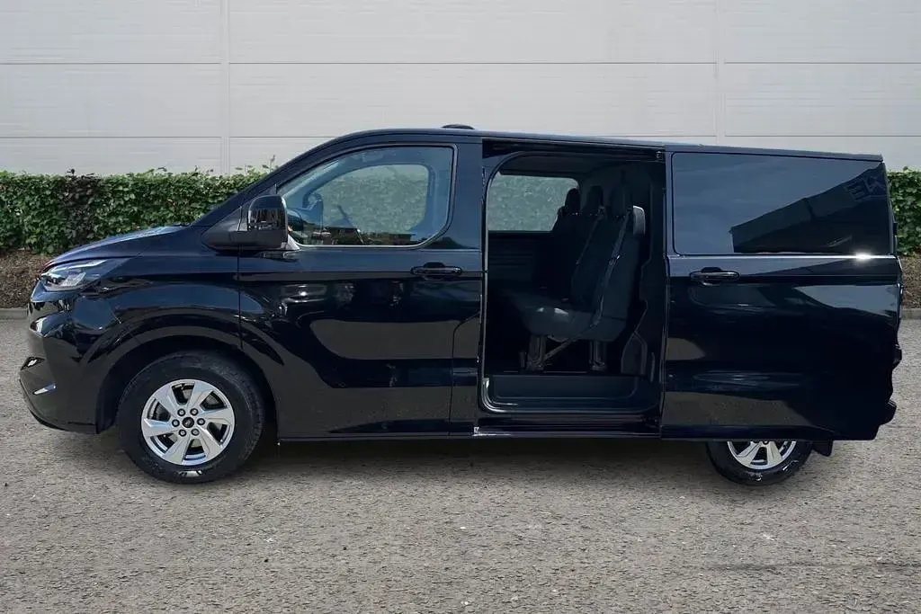 Used Ford Transit Custom Limited 136 HP (100 kW) 2025 Black Van