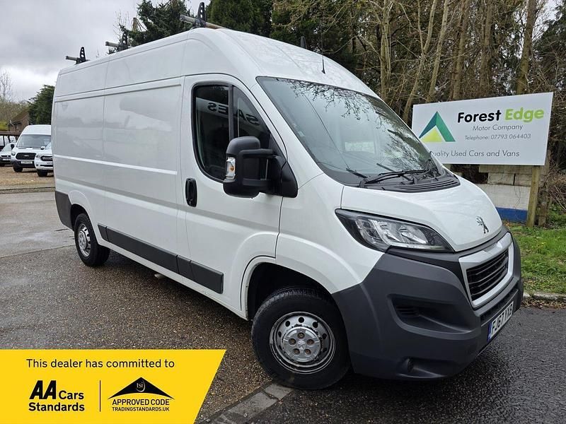 Second-hand Peugeot Boxer 130 CP (95 kW) 2018 Alb Van