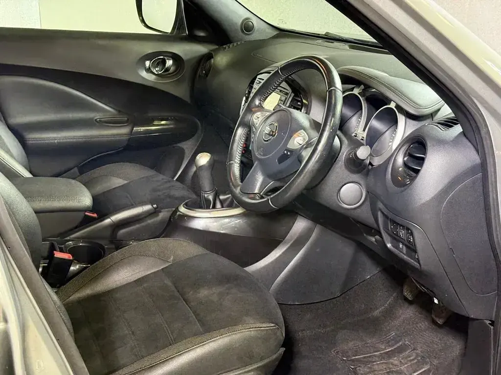 Used Nissan Juke 112 HP (82 kW) 2019 Silver SUV