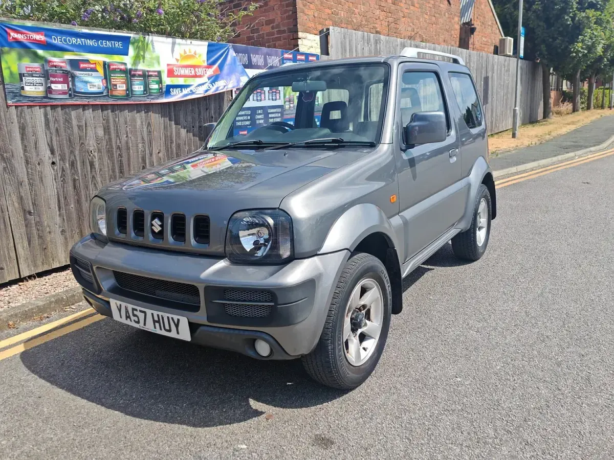 Used Suzuki Jimny 85 HP (62 kW) 2006 Grey SUV