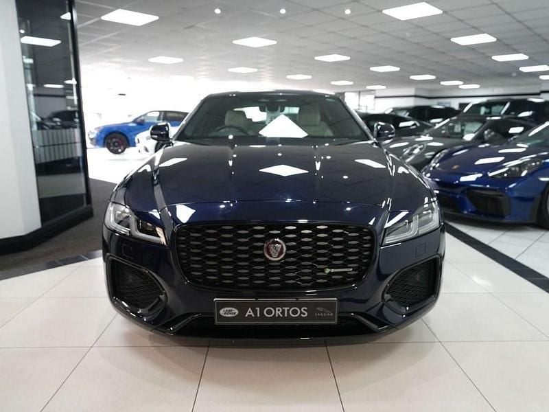 Begagnad Jaguar XF R-Dynamic 204 HK (150 kW) 2023 Blå Sedan