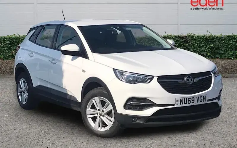 Used Vauxhall Grandland X S 131 HP (96 kW) 2019 SUV