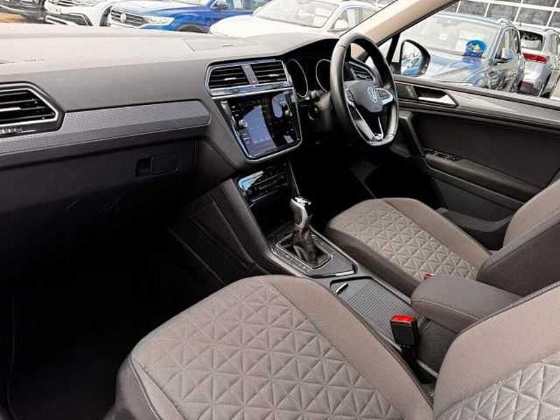 Used VW Tiguan Life 150 HP (110 kW) 2022 White SUV