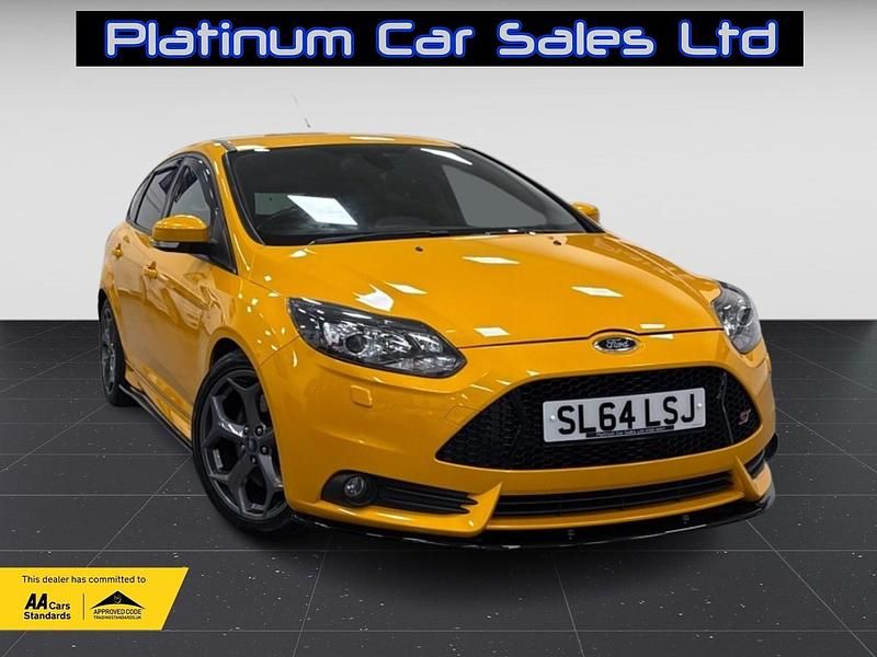 Orange Used 2014 Ford Focus ST Hatchback | £10,995 (Expensive) - Image 1/4