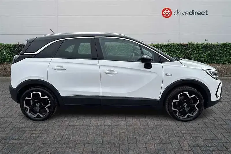 Used Vauxhall Crossland Ultimate 110 HP (80 kW) 2023 White SUV
