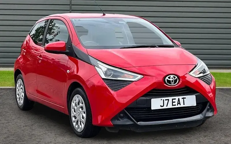 Used Toyota Aygo X-play 72 HP (52 kW) 2021 Hatchback