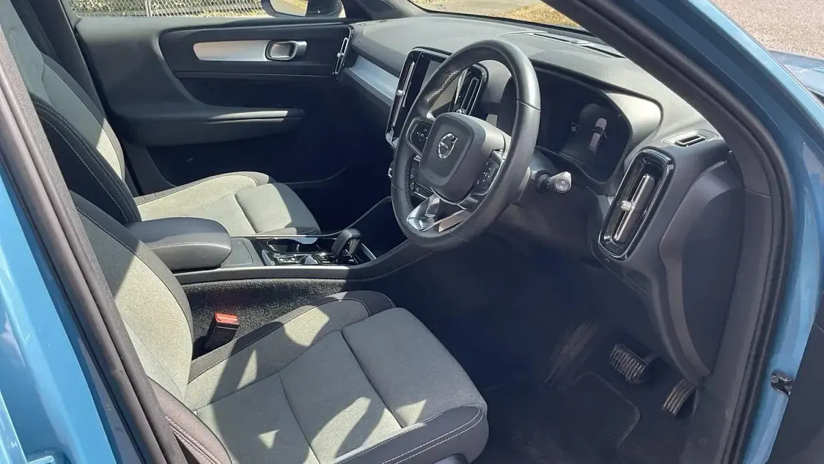 Used Volvo XC40 Plus 2023 Blue SUV
