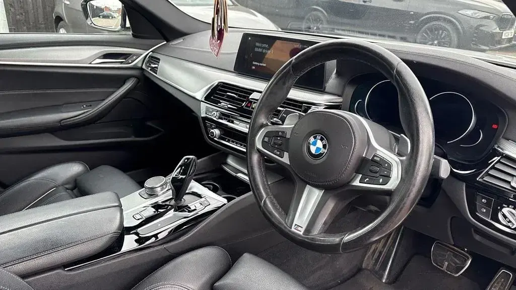 Used BMW 520 M Sport 2018 White Sedan