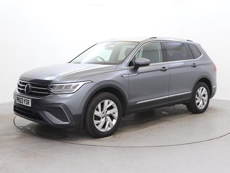 Used VW Tiguan Allspace Life 150 HP (110 kW) 2023 Grey SUV
