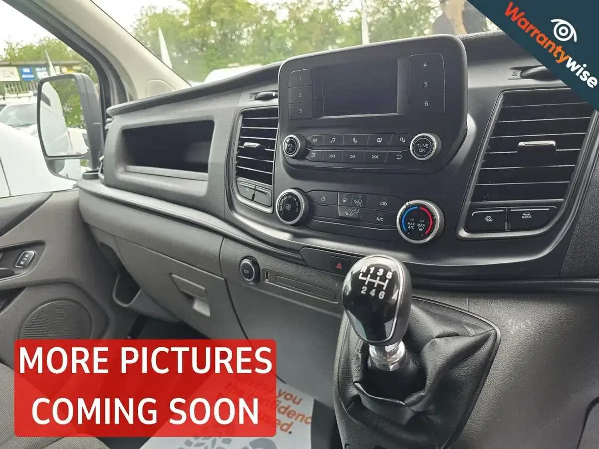 Used Ford Transit Custom 130 HP (95 kW) 2021 White Van