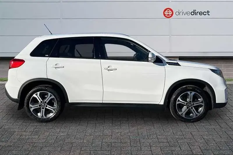 Second-hand Suzuki Vitara SZ5 120 CP (88 kW) 2017 Alb SUV