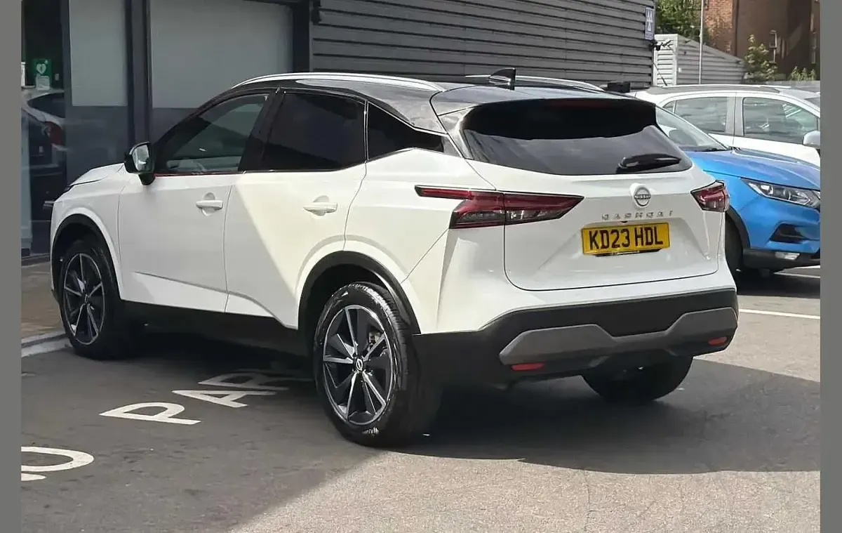 Used Nissan Qashqai Tekna 155 HP (114 kW) 2023 White SUV
