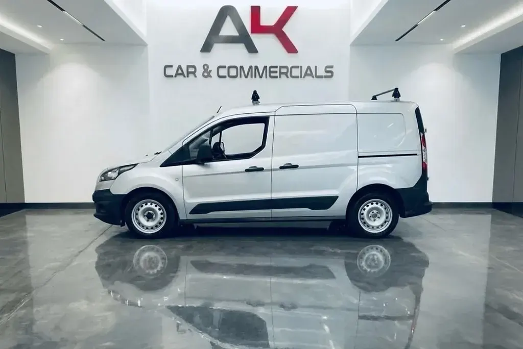 Usado Ford Transit Connect 113 HP (83 kW) 2014 Prateado Monovolume