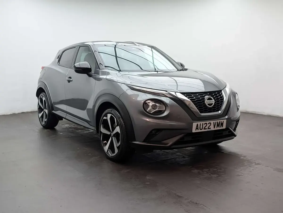 Used Nissan Juke Tekna 114 HP (83 kW) 2022 Grey SUV