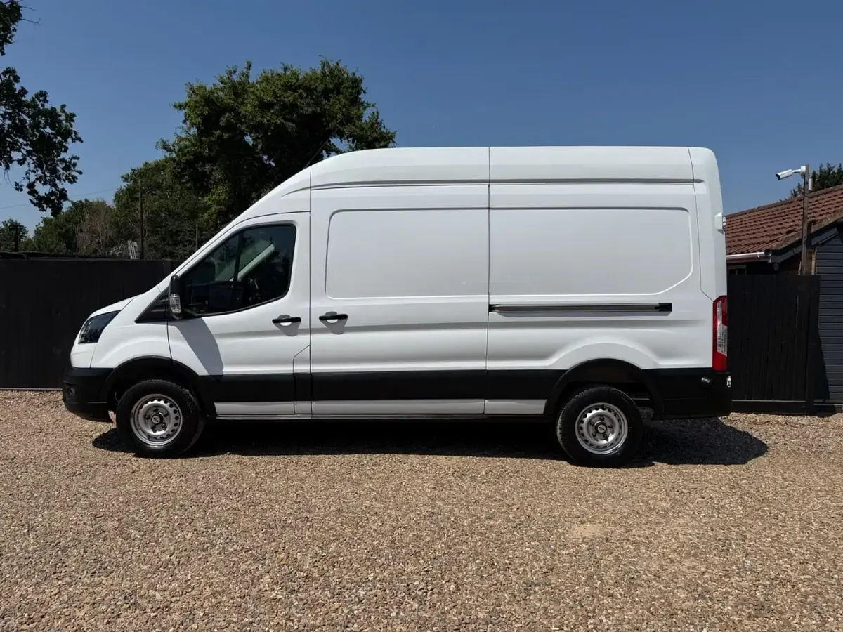 Used Ford Transit 130 HP (95 kW) 2023 White Van