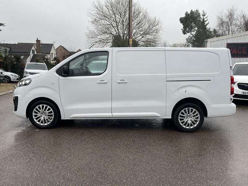 Used Vauxhall Vivaro 2023 White MPV