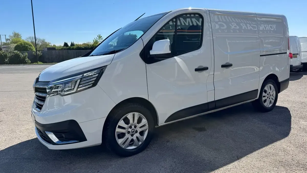 Used Renault Trafic 2023 White