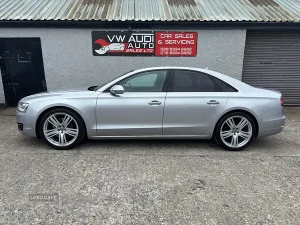Used Audi A8 Sport 258 HP (189 kW) 2015 Silver Sedan