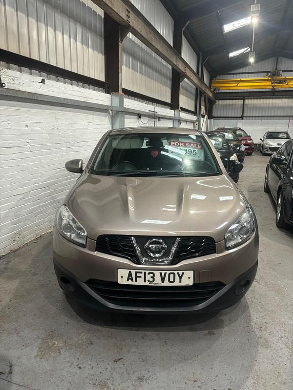 Used Nissan Qashqai Acenta 117 HP (86 kW) 2013 Beige SUV