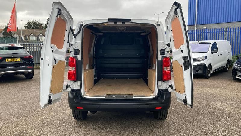Gebraucht Vauxhall Vivaro 120 PS (88 kW) 2024 Van / Kleinbus