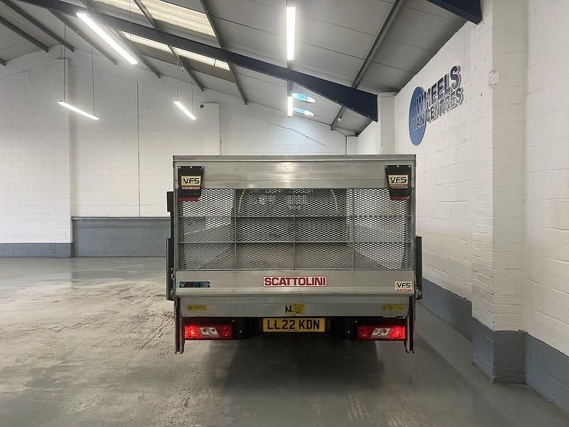 Second-hand Ford Transit 130 CP (95 kW) 2022 Alb Cabrio