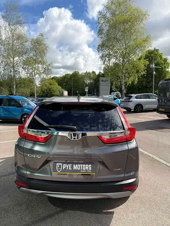 Używany Honda CR-V Hybrid 184 KM (135 kW) 2021 Szary SUV