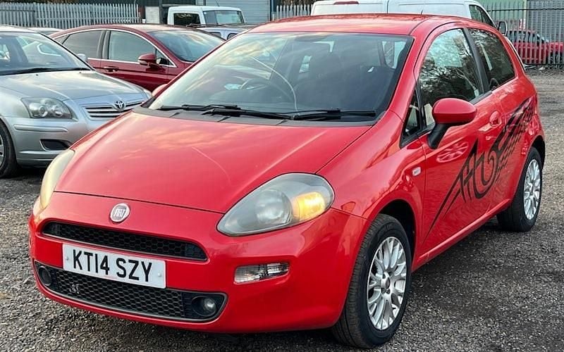 Used Fiat Punto Easy 69 HP (50 kW) 2014 Hatchback