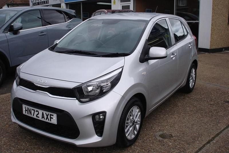 Used Kia Picanto 67 HP (49 kW) 2022 Sparkle silver metallic Hatchback