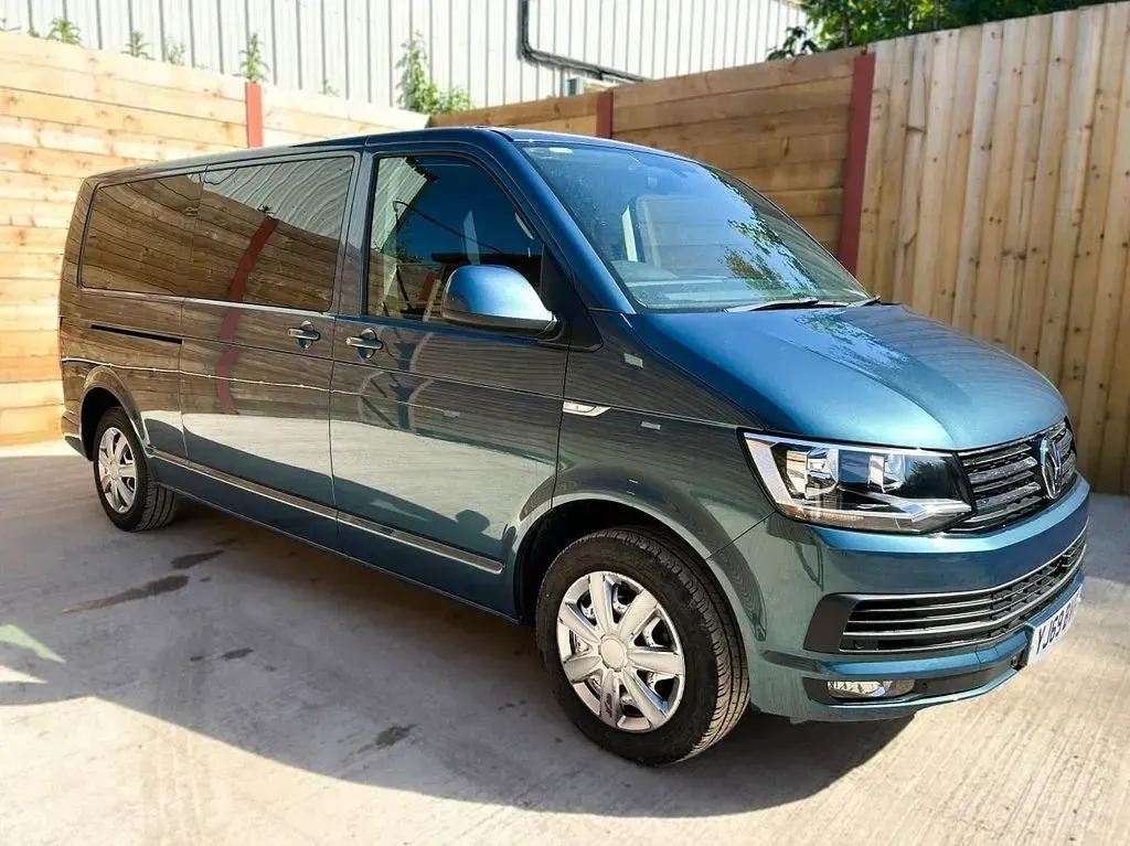 Used VW Transporter 2020 Green Van