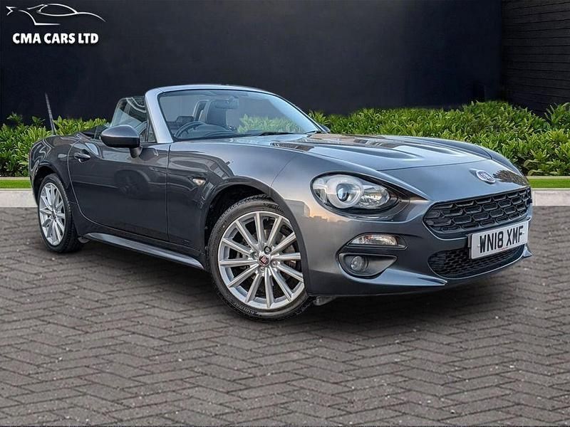Usado Fiat 124 Spider Lusso 140 HP (102 kW) 2018 Cinzento Cabrios