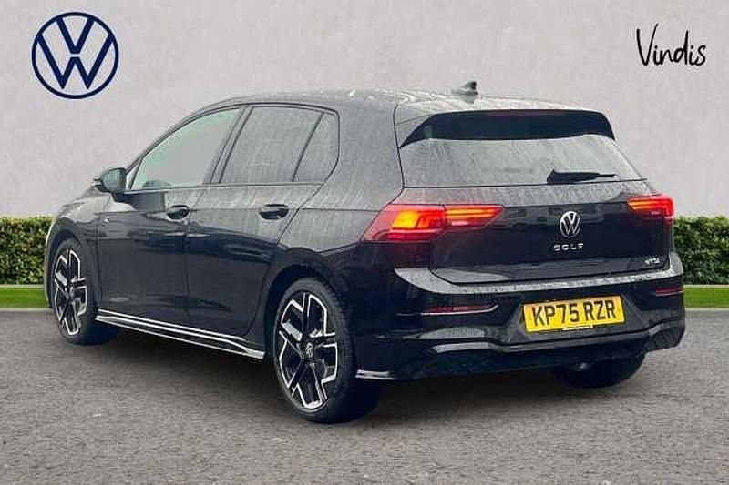 Used VW Golf VIII 150 HP (110 kW) 2025