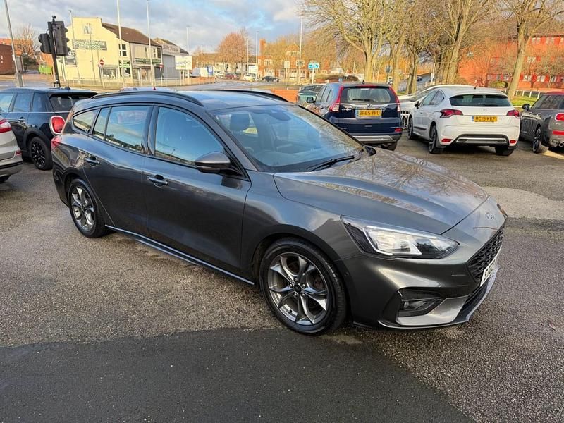 Used Ford Focus ST-Line 2019 Grey Estate