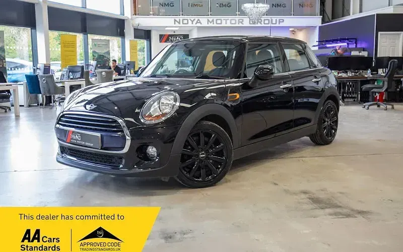 Used Mini Cooper Hatch 136 HP (100 kW) 2017 Hatchback