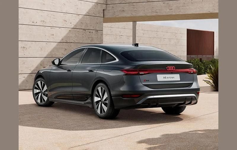 New Audi e-tron S-Line 206 kW (281 HP) 2025 Other SUV