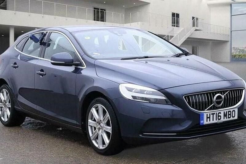 Blue Used 2016 Volvo V40 Inscription Estate | £5,990 (Good price) - Image 1/1