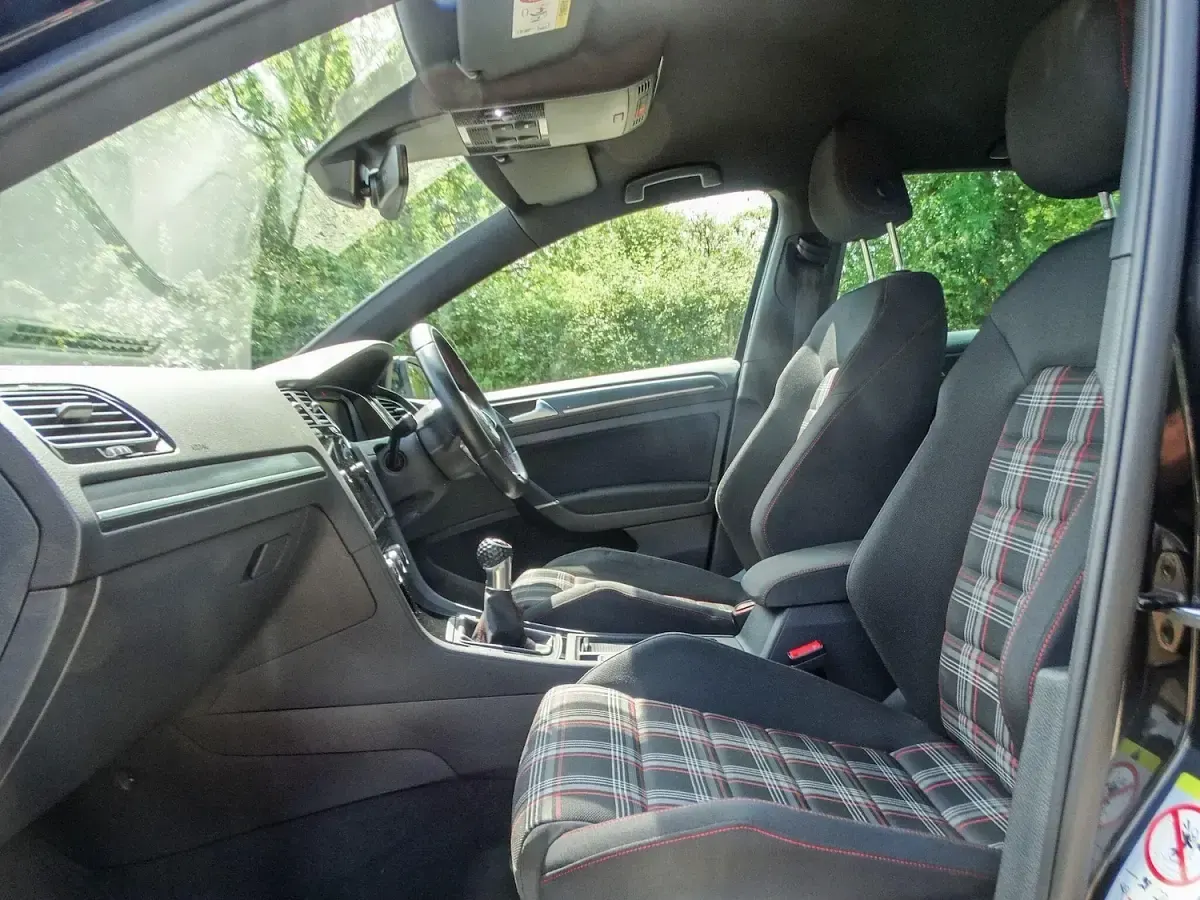 Used VW Golf VII GTI 245 HP (180 kW) 2019 Black Hatchback