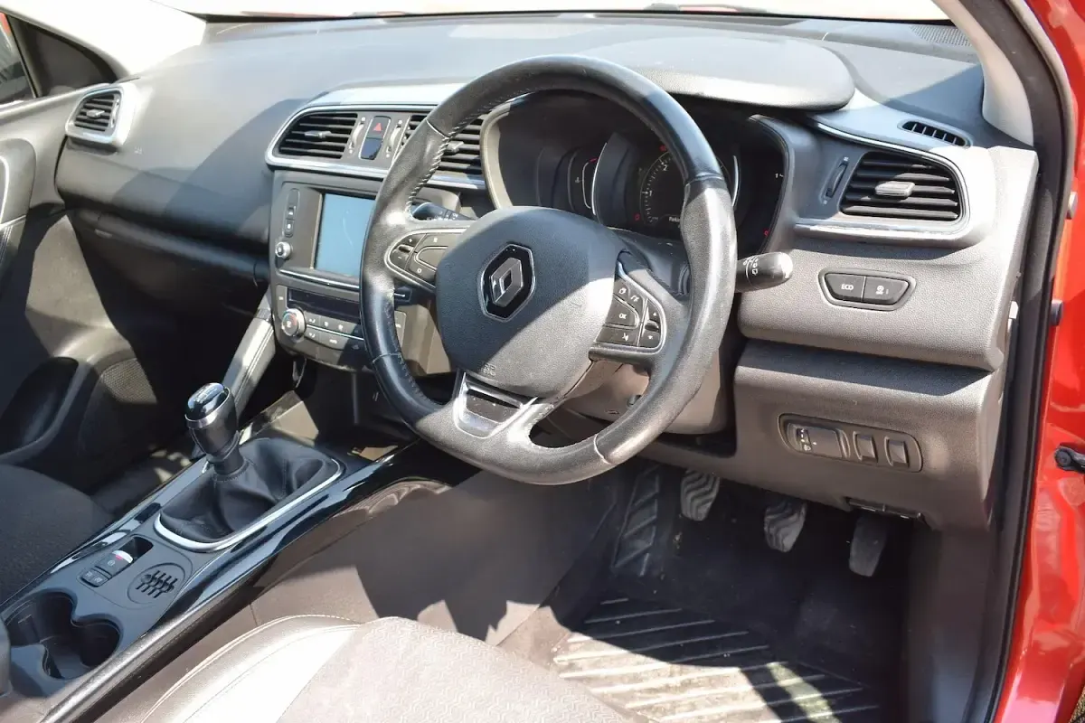 Used Renault Kadjar Dynamique 110 HP (80 kW) 2016 Red SUV