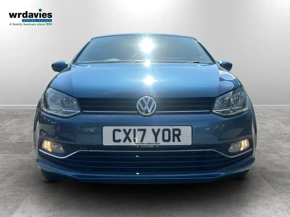 Used VW Polo Edition 75 HP (55 kW) 2017 Blue Hatchback