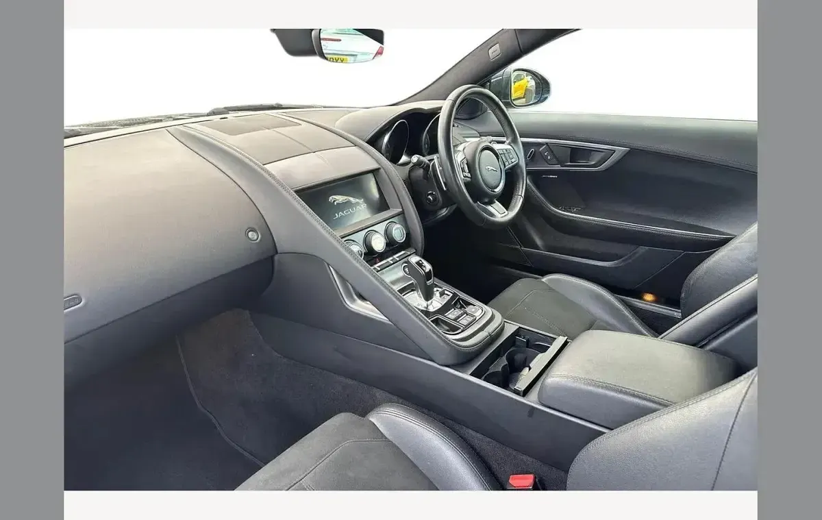 Used Jaguar F-Type R-Dynamic 296 HP (217 kW) 2019 Narvik black Coupe