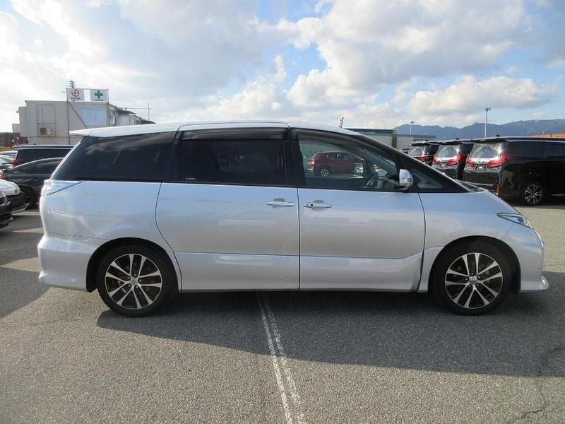Used Toyota Estima 2012 Silver MPV