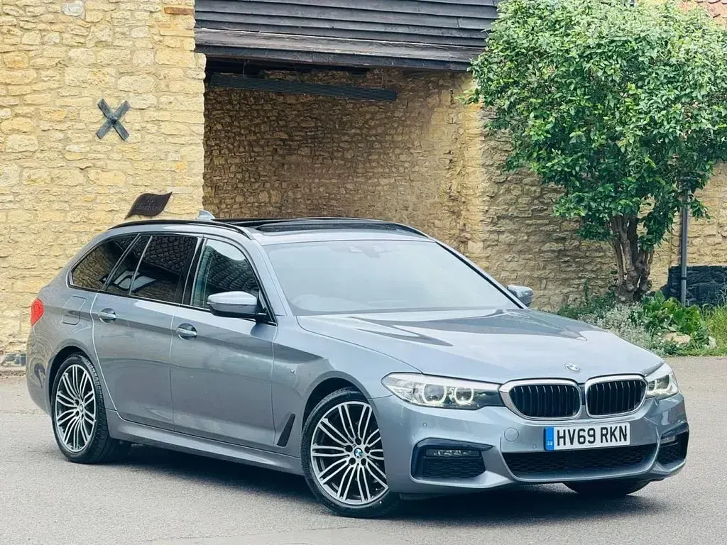 Used BMW 520 M Sport 184 HP (135 kW) 2019 Blue Estate