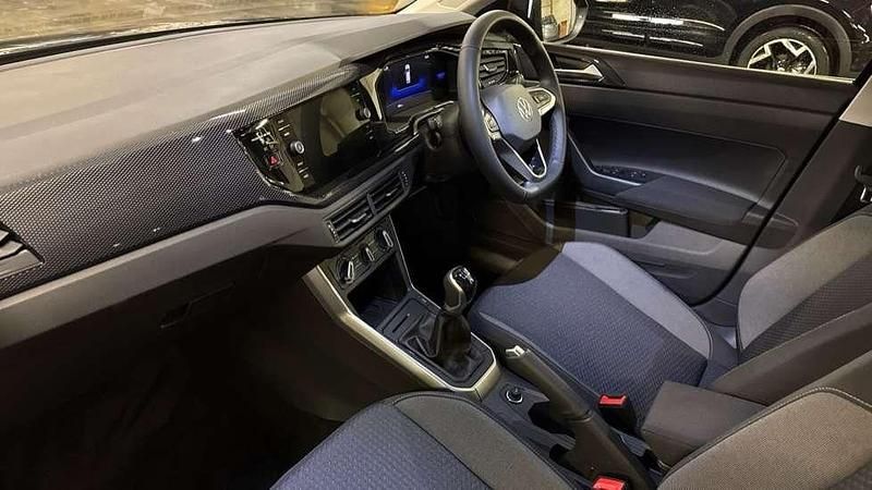 Used VW Taigo Life 110 HP (80 kW) 2025 Deep black pearl SUV