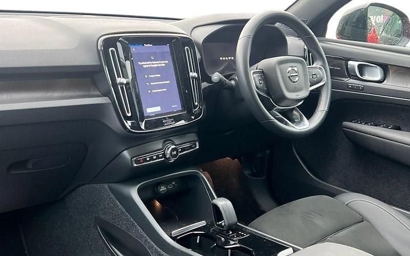 Used Volvo EC40 Pro 300 kW (408 HP) 2022 SUV