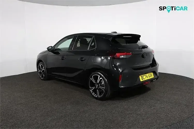 Usado Vauxhall Corsa S 131 HP (96 kW) 2024 Preto Citadino