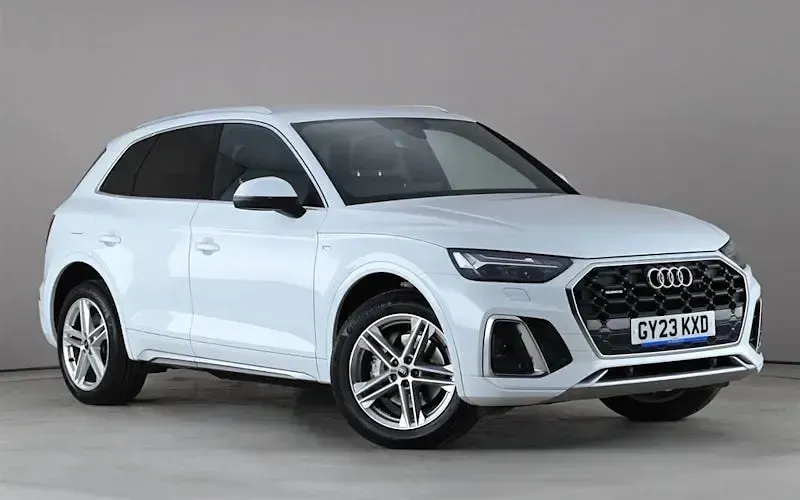 Używany Audi Q5 S-Line 204 KM (150 kW) 2023 SUV