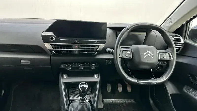 Używany Citroën C4 PureTech 102 KM (75 kW) 2022 Szary Hatchback