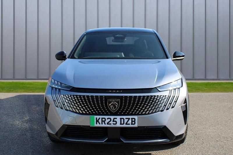 Used Peugeot e-3008 GT 152 kW (207 HP) 2025 Grey SUV